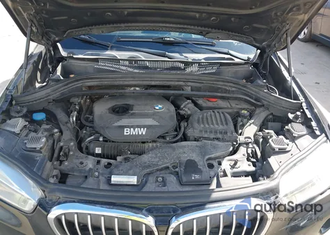 2016 BMW X1 xDrive28I z USA, uszkodzony, nr VIN WBXHT3C37GP881835